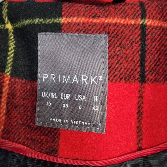 Red/Black Plaid Coat - Picture 4 of 8